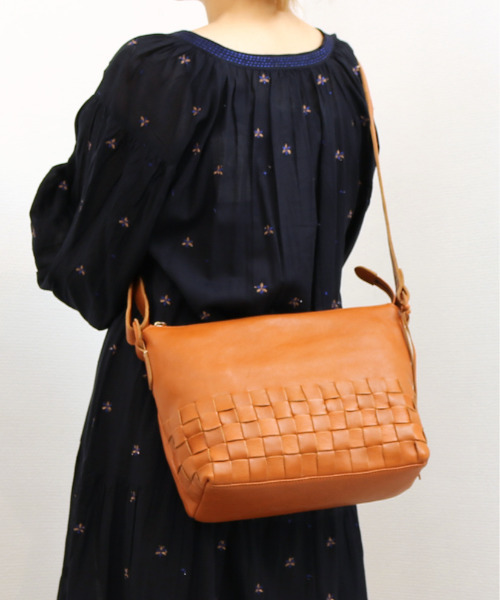 ショルダーバッグ バッグ アトランタ ATLANTA / 牛革メッシュ