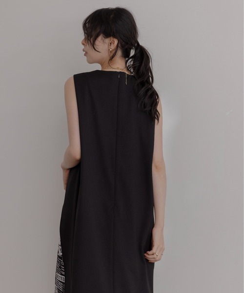 Eimee Law（エイミーロウ） ワンピース ニュースペーパー柄レイヤード