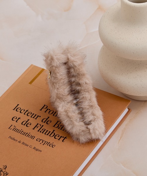 Heartdance（ハートダンス） ヘアクリップ ロゴチャーム付きファー