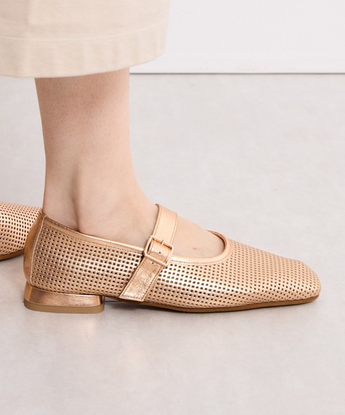 パンプス 「Made in Japan」「HIMIKO」パンチングレザーメリージェーンパンプス/651103の画像