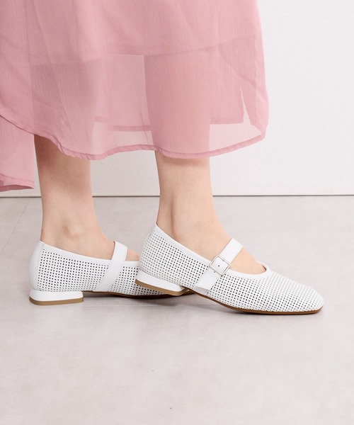 パンプス 「Made in Japan」「HIMIKO」パンチングレザーメリージェーンパンプス/651103の画像