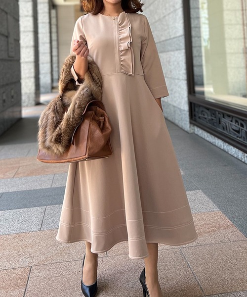 定価22,000円 新品タグ付き⭐︎セントルーニー　フリルステッチワンピース ST.ROONEY ワンピース フリルステッチワンピース「低身長・小柄