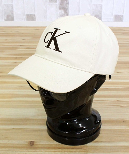 キャップ 帽子 CK ラージモノグラム刺繍ベースボールキャップ LARGE MONOGRAM EMBROIDERY BASEBALL CAP メンズ | Calvin Klein