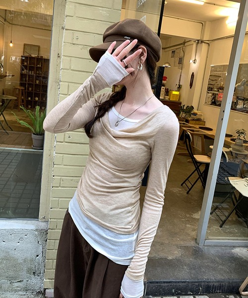 leune（ルネ） tシャツ レイヤード風バイカラードレープトップス 新品・未使用♥︎刺繍ダブルカラーレイヤードロングスリーブトップス