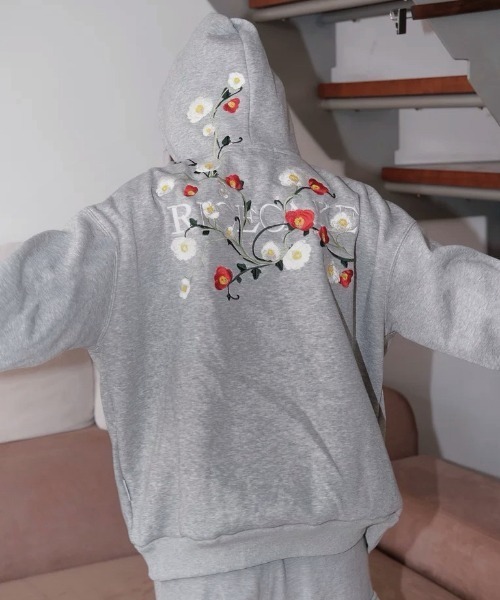 「DIAVEL」 プルオーバーパーカー M グレー レディース_画像3