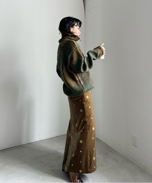 スカート GLITTER EMBROIDERY VELOUR SKIRT セール】GLITTER EMBROIDERY VELOUR SKIRT（スカート）｜Ameri