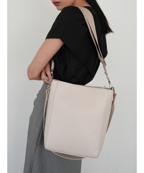 最終値下げ　レディーメイド トート ショルダー 2wayバック LADYMADE（レディメイド） ショルダーバッグ バッグ 2WAYベルト