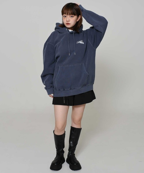 パーカー 「mahagrid/マハグリッド」 LOGO LIST PIGMENT HOODIE/ロゴ リスト ピグメント プルオーバーパーカー レディ MAHAGRID パーカー 「mahagrid/マハグリッド」 LOGO LIST
