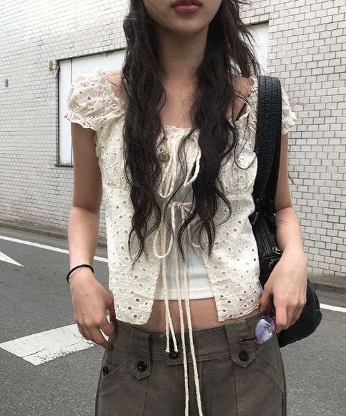 ブラウス シャツ アイレットフリルリボンフレンチスリーブブラウス レディース
