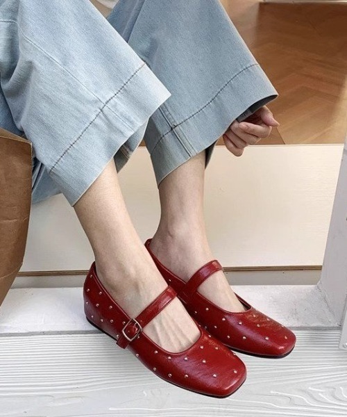 Mejoul バレエシューズ パンプス ストラップ付 スクエアトゥスタッズ