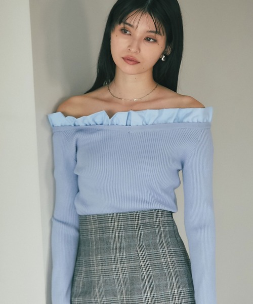 &. NOSTALGIA（ノスタルジア） ニット セーター フリルオフショル