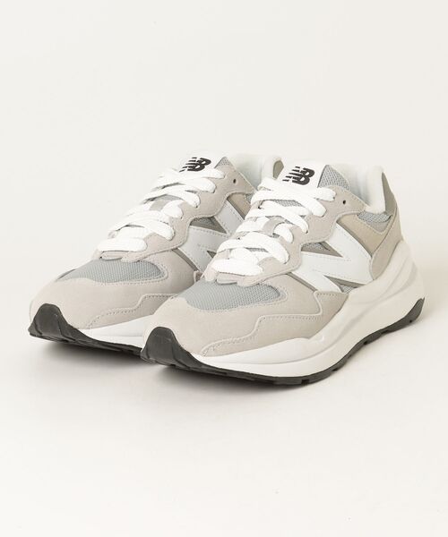 美品　new balance ニューバランス スニーカー 25cm グレー New Balance（ニューバランス） ローカットスニーカー 25cm グレー