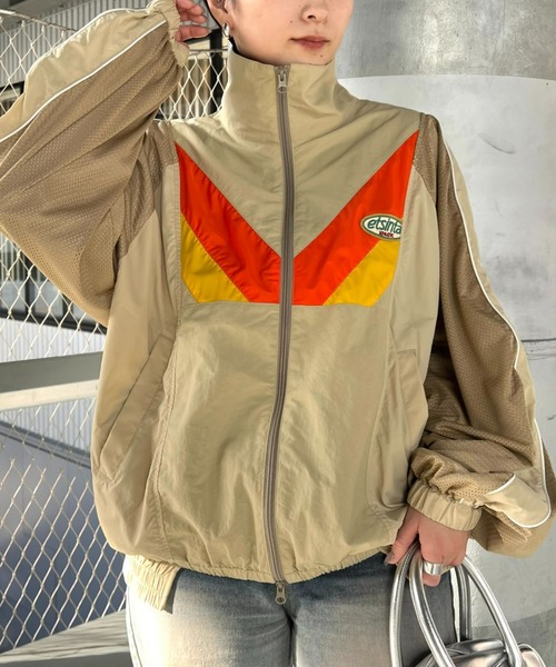 【美品】etsinta リメイクナイロントラックジャケット ベージュ FREE etsinta（エシンタ） ナイロンブルゾン ONE SIZE ベージュ レディース