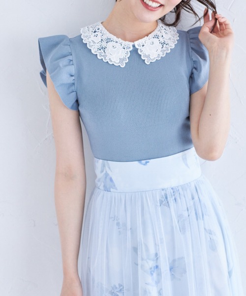 トッコクローゼット tocco closet レース襟付きフリルスリーブニットプルオーバー （グレイッシュサックス） トッコクローゼット tocco closet レース襟付きフリルスリーブ