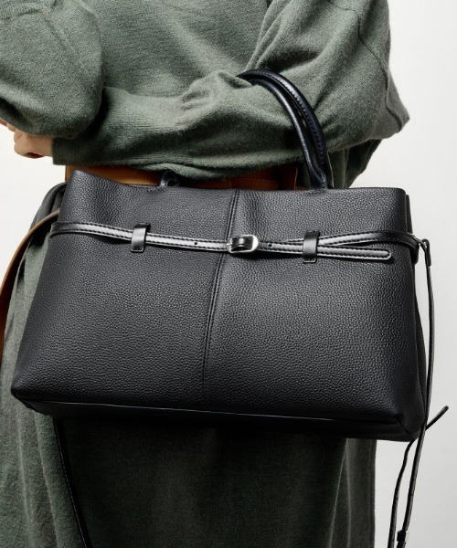 【Ｆニーナ商品】 NiiNa（ニーナ）の「【NiiNa】【高品質牛革】2wayワンハンドルクロス