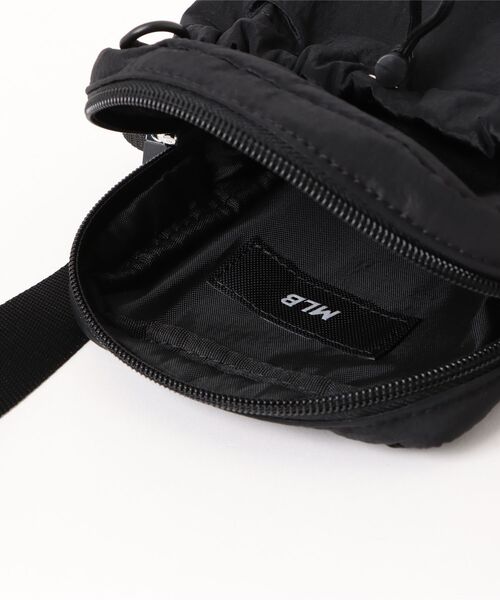 MLB KOREA ショルダーバッグ バケツバッグ ボディバック新品 在庫処分 ☆MLB☆ Basic Luxleisure Cross Bag クロスバッグ 韓国発 人気 (MLB