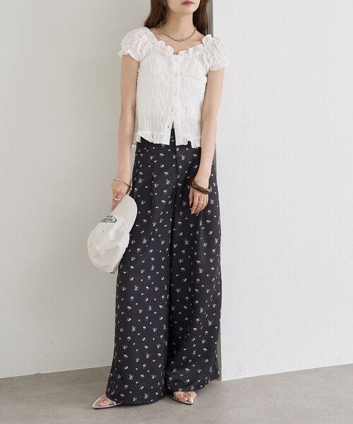 ワイドパンツ パンツ 「小花柄/2サイズ展開」フラワータックパンツ レディースの画像