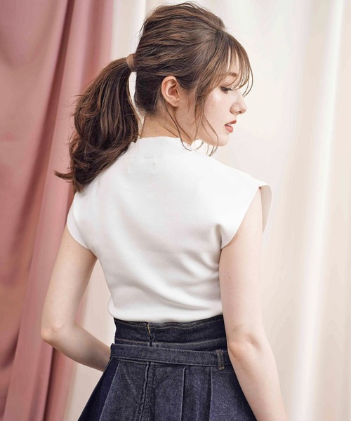 新品·未使用·タグ付き]NOELA フリルスリーブニット 半袖トップス green