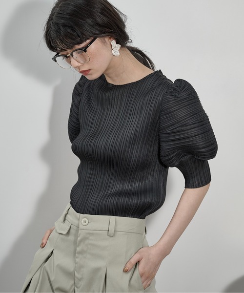 THE Yon tシャツ 半袖 フォルムスリーブプリーツトップス レディース