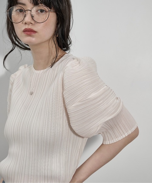 新品　YONFA ヨンファ チューリップスリーブティー ホワイト 半袖カットソー THE Yon tシャツ 半袖 フォルムスリーブプリーツトップス レディース
