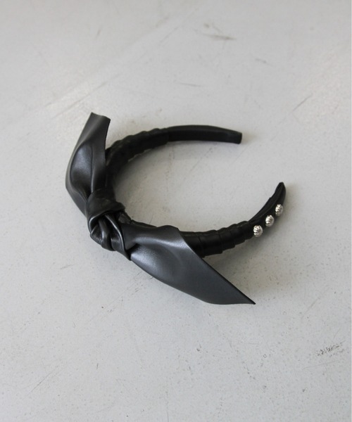 カチューシャ 「TOGA PULLA/トーガプルラ」Leather headband 1/レザー