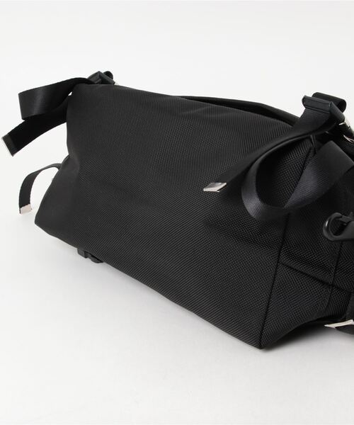 「LORINZA」 メッセンジャーバッグ X-SMALL ブラック メンズ_画像3