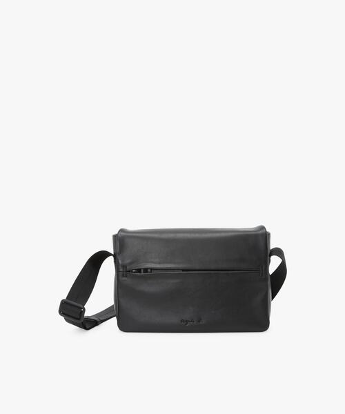 美品★agnes b.レザーショルダーバッグブラック黒ボディバッグ革アニエスベー agnes b.（アニエスベー） ショルダーバッグ バッグ ラムスキンレザー
