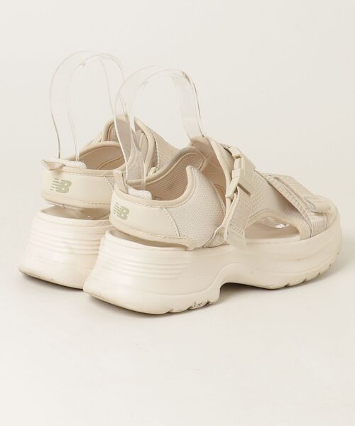 ニューバランススニーカーサンダル　　24 New Balance（ニューバランス） フラットサンダル 24.0cm ベージュ