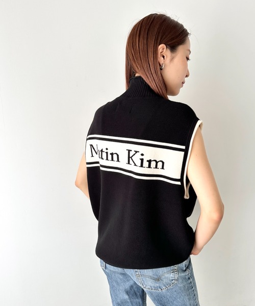 at12：03 ベスト ジレ Matin Kim(マーティンキム)/バックロゴ