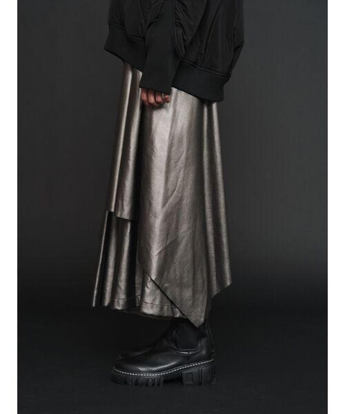 新品un3d フェイクレザーアシメレイヤードパンツ38サイズ UN3D.（アンスリード） パンツ FAKE LEATHER ASYMME LAYERED PT