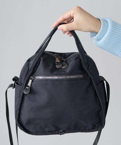 極美品 ブラック ナイロン ショルダーバッグ 極美品 PRADA ミニ ショルダーバッグ 斜め掛け ブラック ナイロン