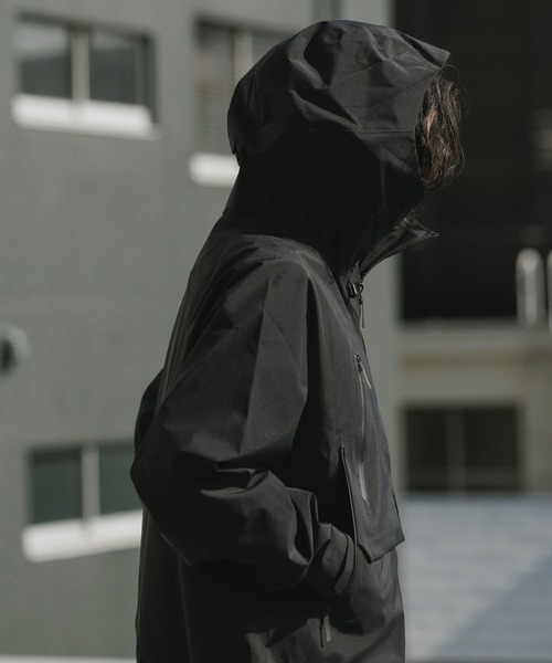 DESCENTE ALLTERRAIN（デサント オルテライン） マウンテンパーカー