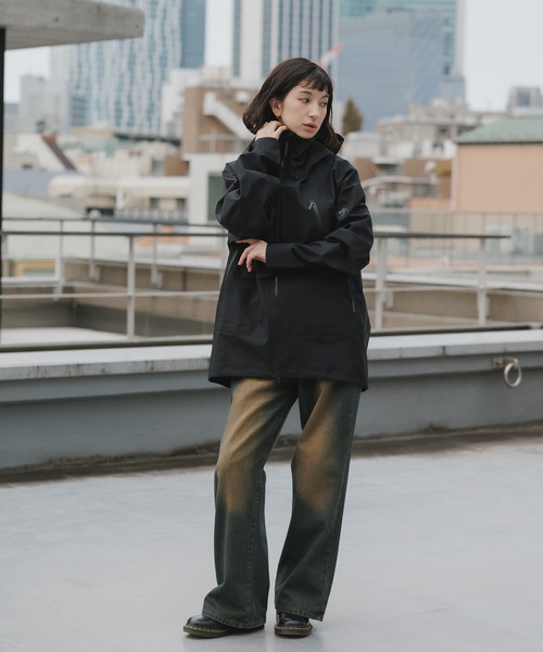 新品未使用　DESCENTE ALLTERRAIN 薄中綿パーカー　レディースＬ DESCENTE ALLTERRAIN（デサント オルテライン） マウンテンパーカー