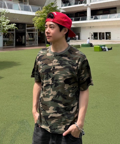 新品 HIDEANDSEEK 迷彩柄 Tシャツ Lサイズ ADAMASTE tシャツ Camouflage Thermal Henry Neck T-shirt - 迷彩