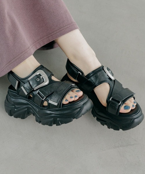 サンダル 「S/M/Lの3サイズ展開」 モードバックルスポサン レディースの画像
