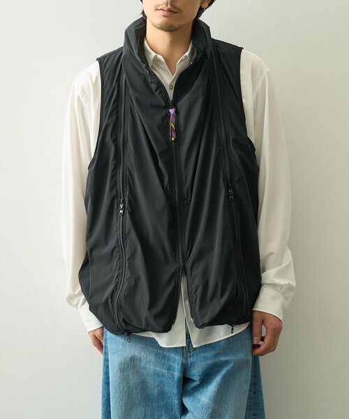 ベスト ジレ 「is-ness/イズネス」Technical Ventilation Vest メンズの画像