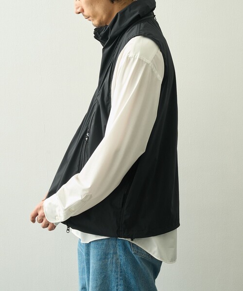 ベスト ジレ 「is-ness/イズネス」Technical Ventilation Vest メンズの画像