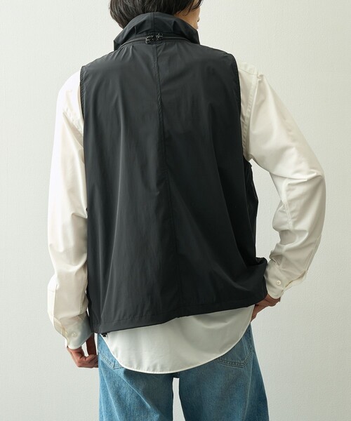 ベスト ジレ 「is-ness/イズネス」Technical Ventilation Vest メンズの画像