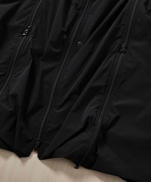 ベスト ジレ 「is-ness/イズネス」Technical Ventilation Vest メンズの画像