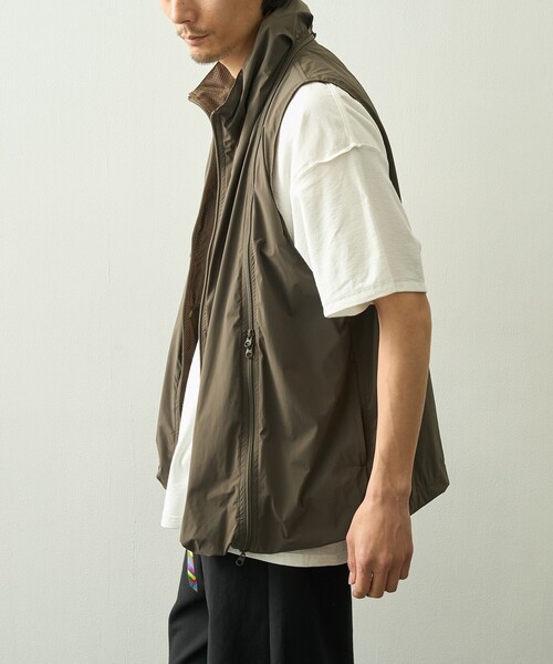 ベスト ジレ 「is-ness/イズネス」Technical Ventilation Vest メンズの画像