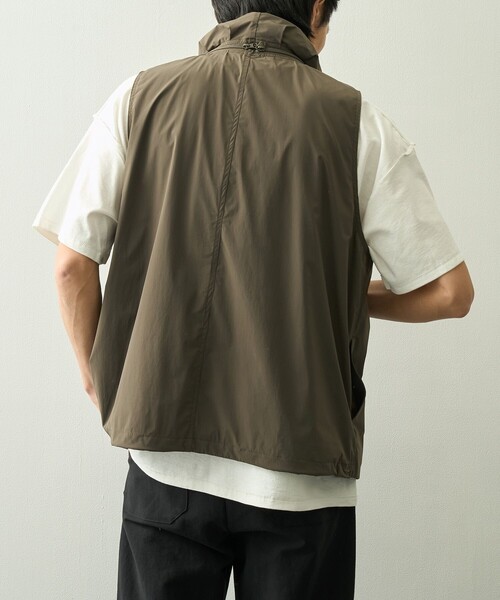 ベスト ジレ 「is-ness/イズネス」Technical Ventilation Vest メンズの画像