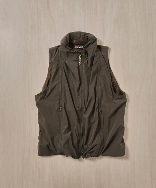 ベスト ジレ 「is-ness/イズネス」Technical Ventilation Vest メンズの画像