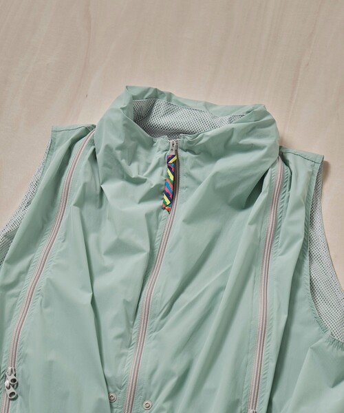ベスト ジレ 「is-ness/イズネス」Technical Ventilation Vest メンズの画像