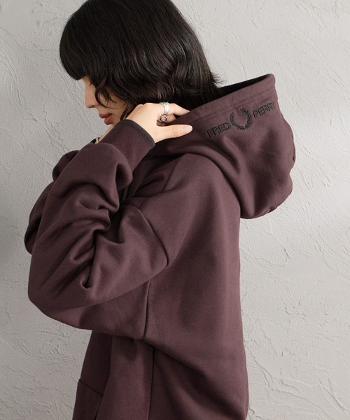 FRED PERRY（フレッドペリー） パーカー 別注 フードロゴ刺繍