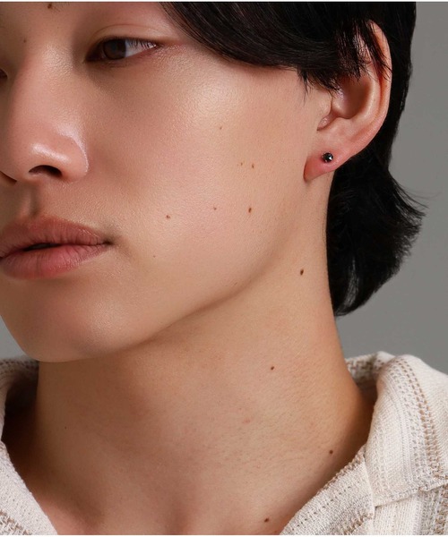 LION HEART（ライオンハート） ピアス “Petite Modern”ブラック