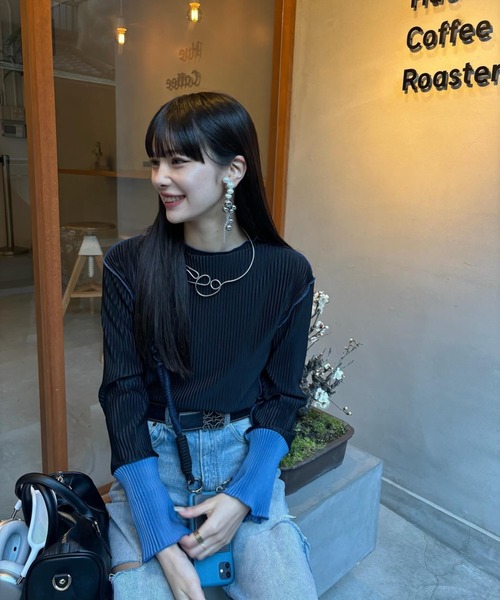 tシャツ 「25AWの新色登場!」 これ1枚でオシャレ見え。袖 配色 ボトルネック プリーツ トップス レディース | ブランド登録なし | 28