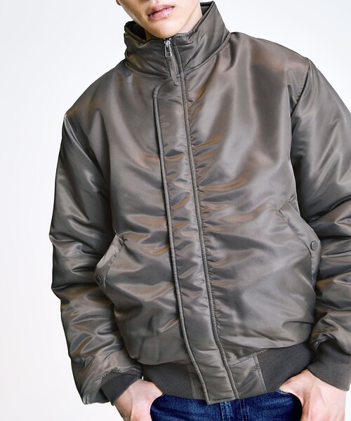 【美品】kolor カラーMA-1ブルゾン カーキ(S) kolorのフリマアイテム一覧