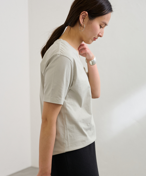 〈FRAMeWORK 〉LOEFF 別注スビン天竺VネックTシャツ/ネイビー フレームワーク FRAMeWORK ≪追加≫LOEFF/ロエフ 別注スビン天竺