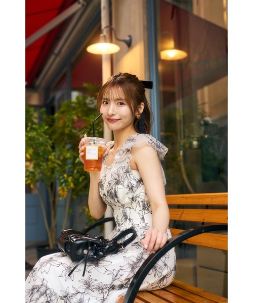 rienda エンブロイダリーチュールフレアスリーブワンピース 夏服 ホワイト rienda | 【AKB48 平田侑希さん着用】エンブロイダリーチュール