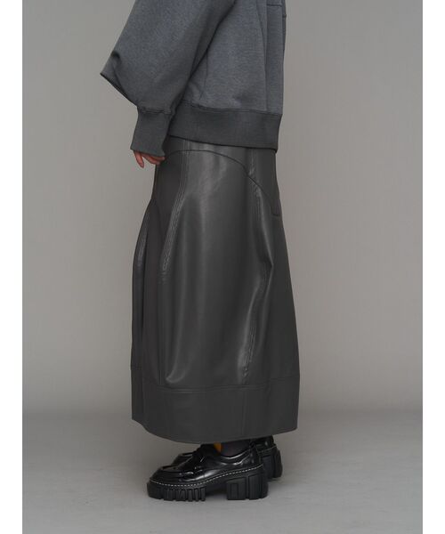 UN3D.（アンスリード） スカート FAKE LEATHER COCOON SK / フェイク
